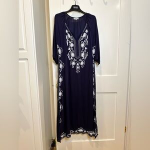 [CLEARANCE] World Market One Size Black White Kaftan Boho Peasant Mumu Moomoo